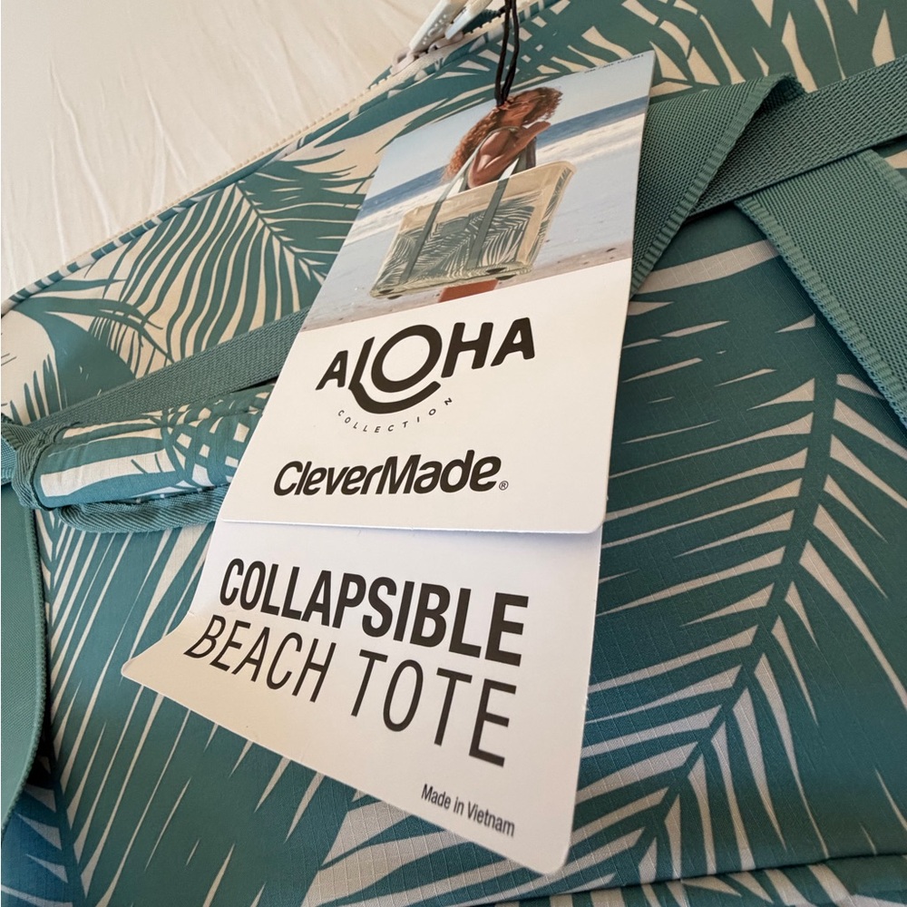 ALOHA CollectionTeal Palm-Print Collapsible Beach Tote